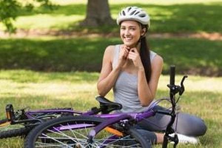 DuPage County motor vehicle crash lawyer, bicycle safety, bicycle accident, vehicle bicycle crash, traumatic brain injury, car crash